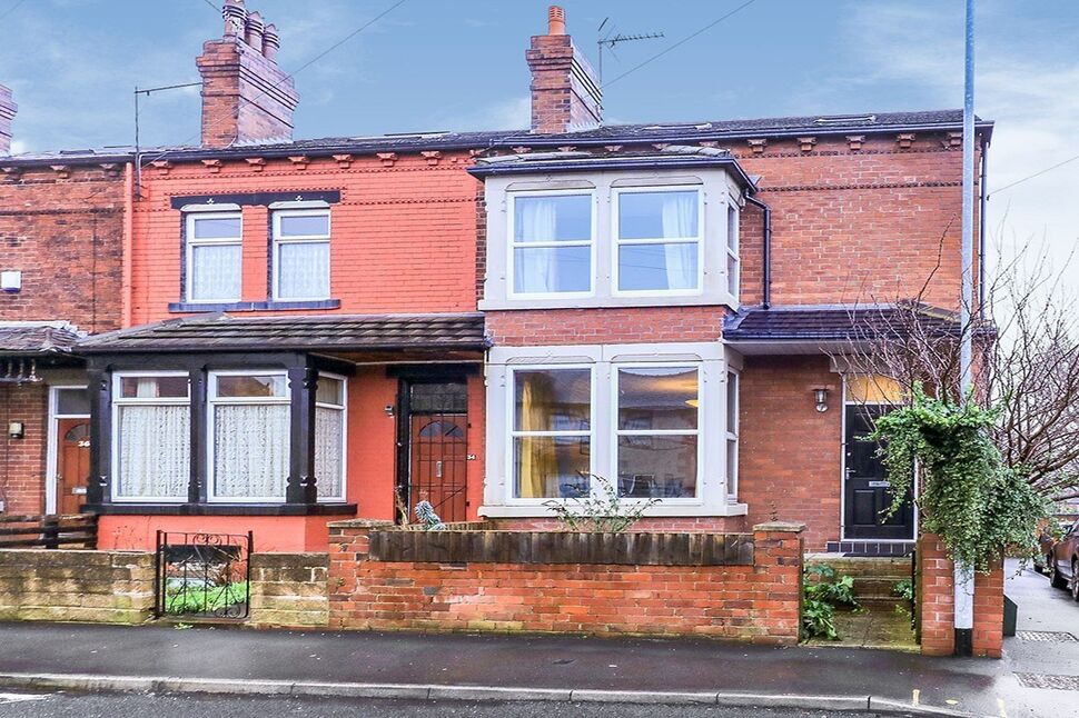 Main image of 4 bedroom End Terrace House to rent, Kirkstall Avenue, Leeds, West Yorkshire, LS5