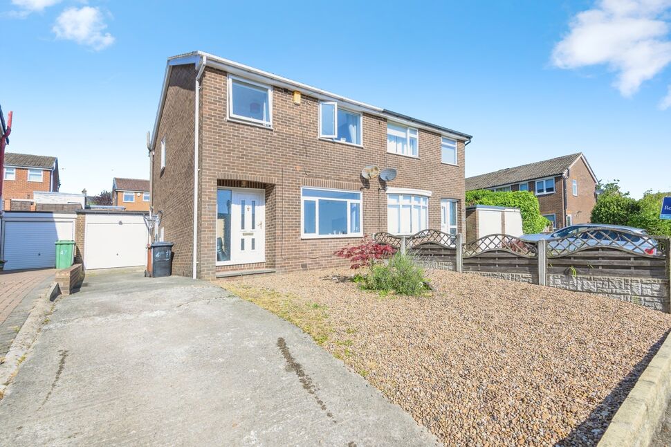 Main image of 3 bedroom Semi Detached House for sale, Springbank Avenue, Gildersome, Leeds, LS27