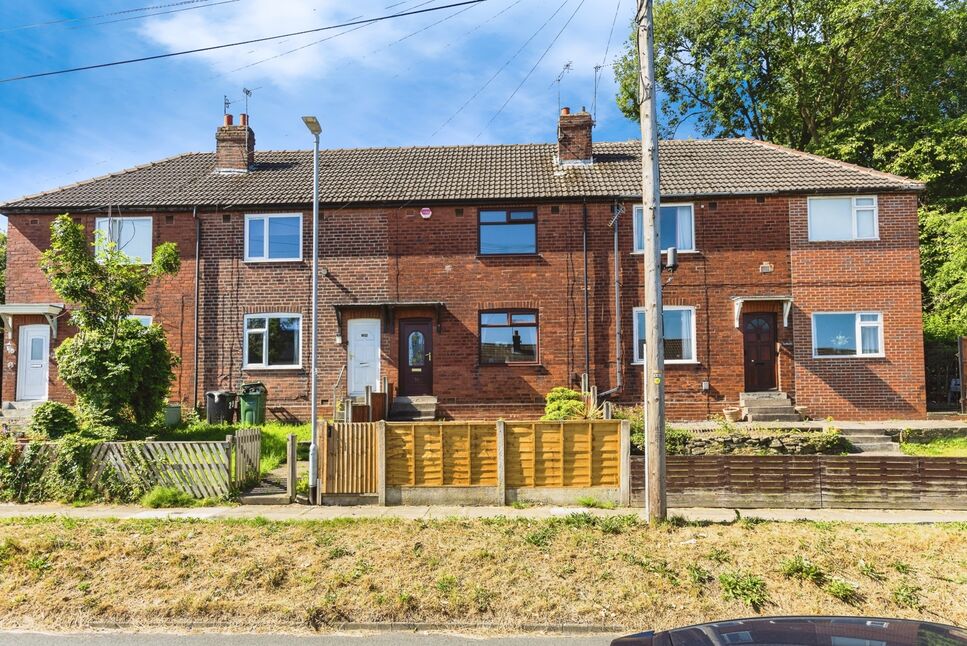 Main image of 2 bedroom Mid Terrace House for sale, William Street, Churwell, Leeds, LS27