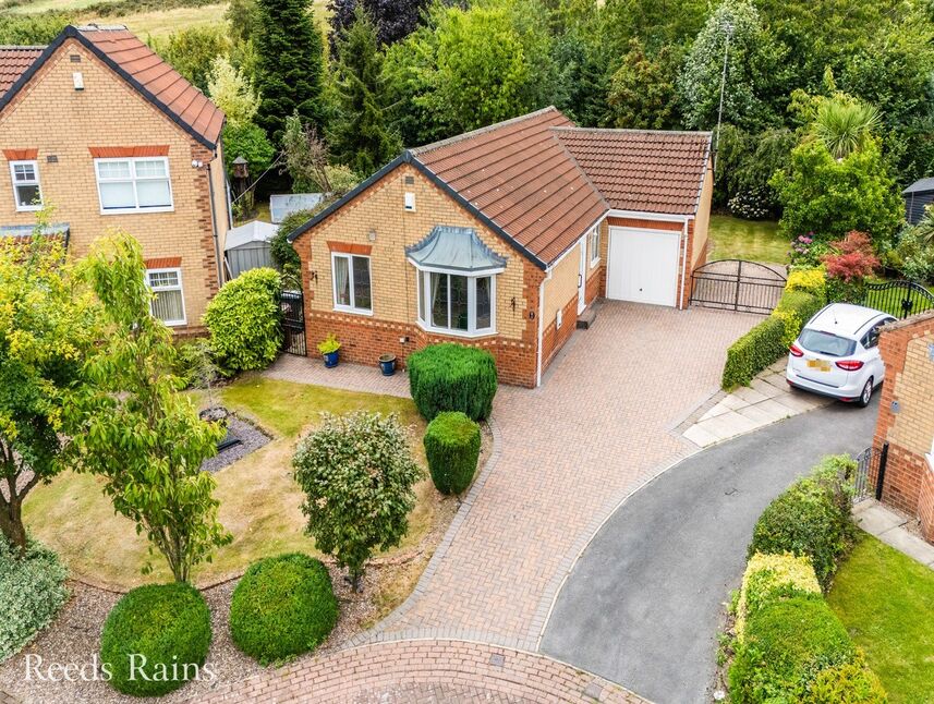 Main image of 3 bedroom Detached Bungalow for sale, Wren Drive, Morley, West Yorkshire, LS27