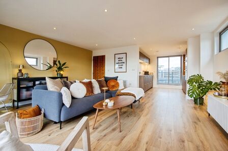 2 bedroom  Flat for sale