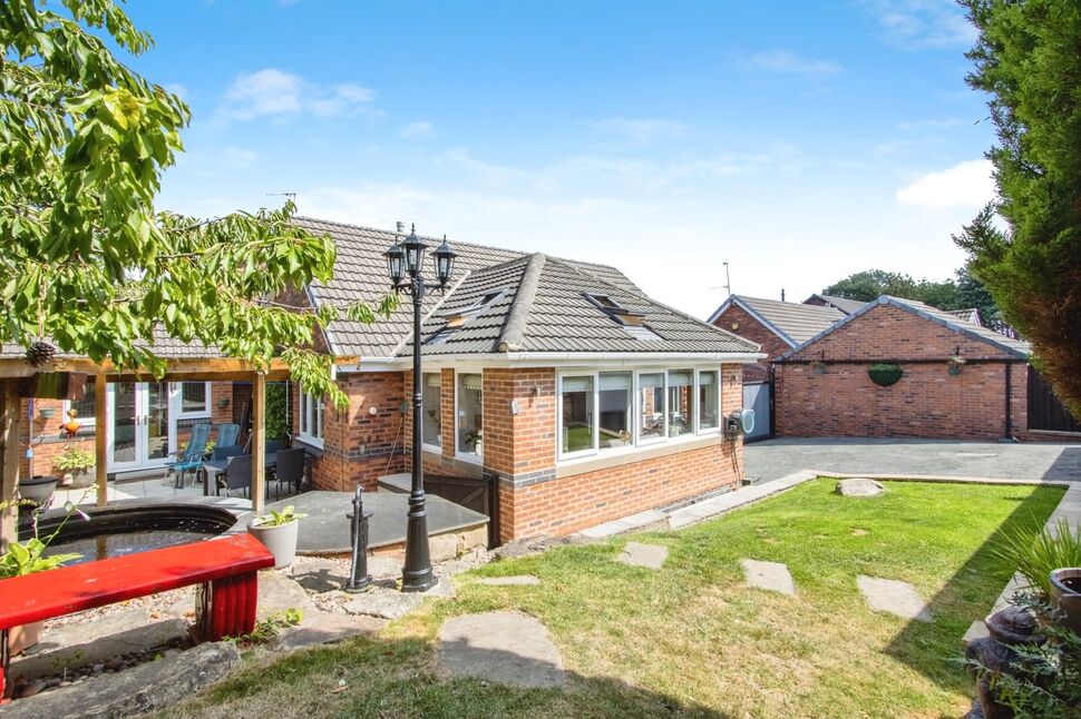 Main image of 3 bedroom Detached Bungalow for sale, Ibbetson Court, Churwell, Leeds, LS27