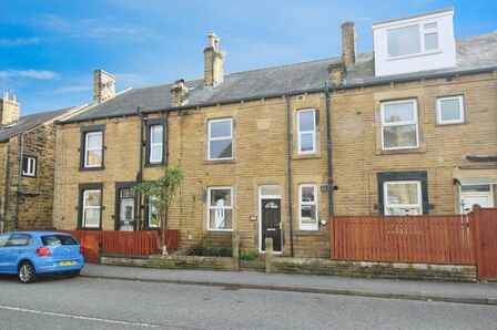 Fountain Street, 2 bedroom Mid Terrace House for sale, £149,950