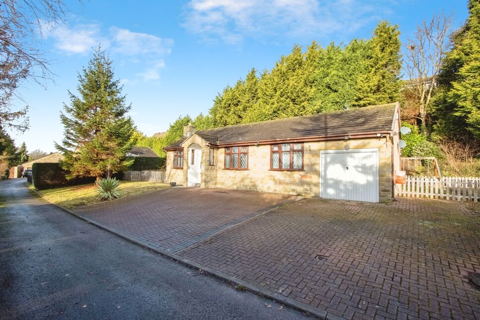 Main image of 3 bedroom Detached Bungalow for sale, Stockwell Drive, Batley, West Yorkshire, WF17