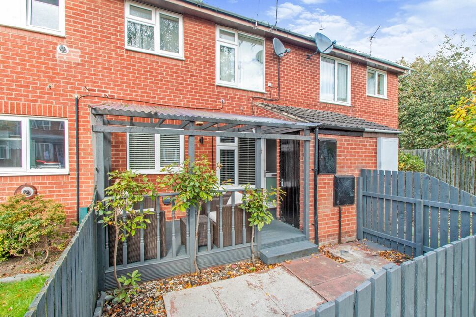 Main image of 1 bedroom Flat for sale, Elmton Close, Leeds, West Yorkshire, LS10