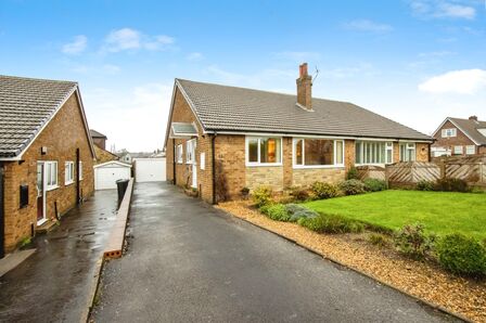 2 bedroom Semi Detached Bungalow for sale
