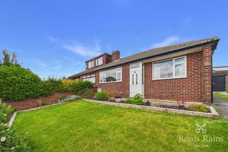 2 bedroom Semi Detached Bungalow for sale