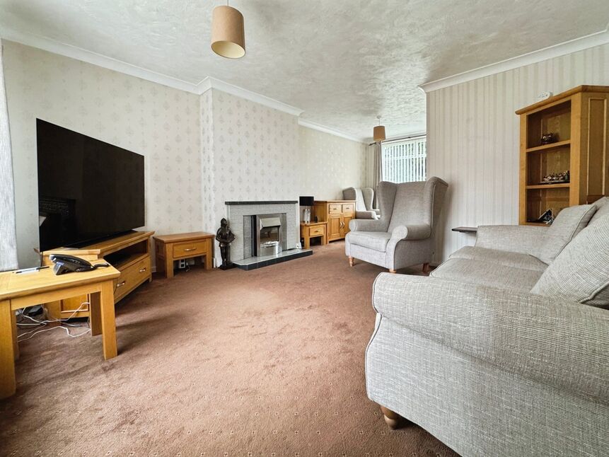 Living Room / Dining Room