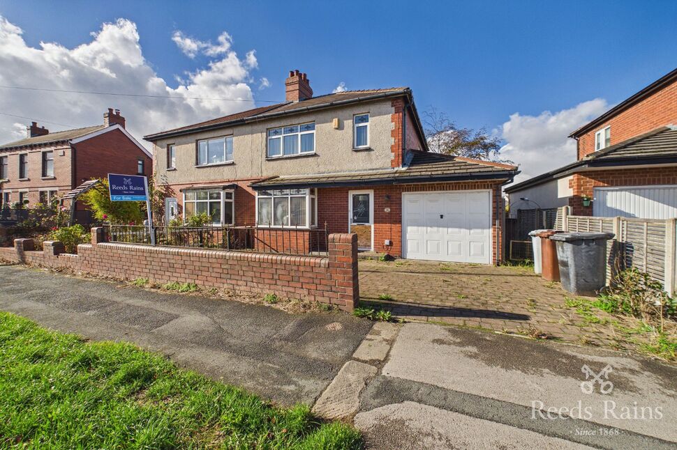 3 bedroom Semi Detached House for sale
