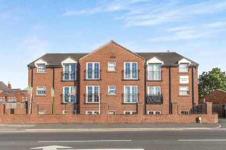 Howden Clough Road, 2 bedroom Flat for sale, &pound;125,000