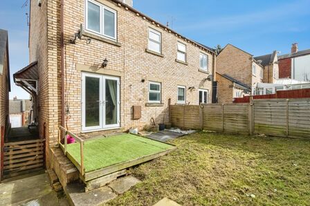 Old School Mews, 1 bedroom Semi Detached House for sale, &pound;134,950