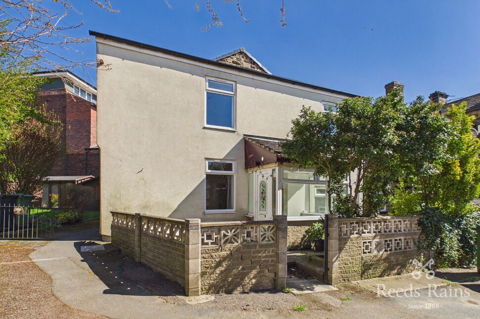 Main image of 2 bedroom Semi Detached House to rent, King Street, Morley, West Yorkshire, LS27