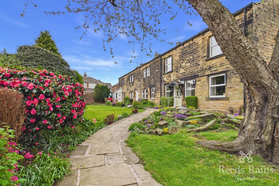 Main image of 1 bedroom End Terrace House for sale, Blenheim Terrace, Morley, West Yorkshire, LS27
