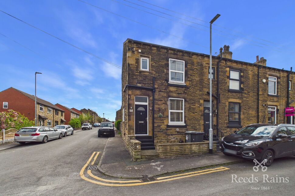 Main image of 2 bedroom End Terrace House for sale, Low Street, Tingley, West Yorkshire, WF3