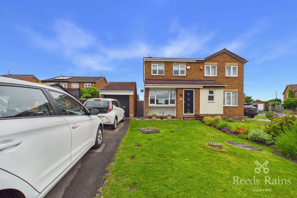 Main image of 3 bedroom Semi Detached House for sale, Poppleton Rise, Tingley, West Yorkshire, WF3