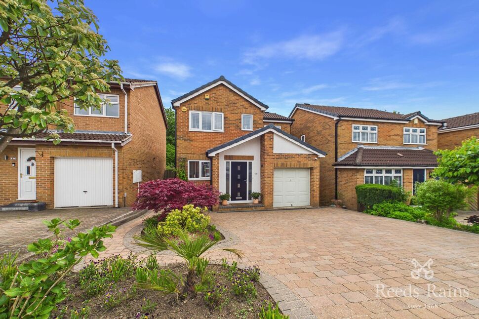 Main image of 4 bedroom Detached House for sale, Rembrandt Avenue, Tingley, West Yorkshire, WF3