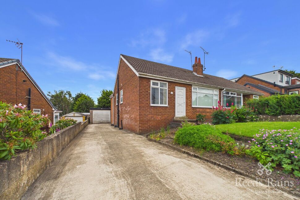 2 bedroom Semi Detached Bungalow for sale