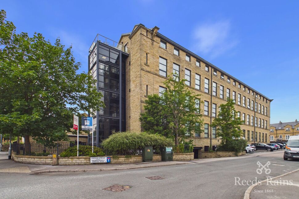 Main image of 2 bedroom Flat for sale, Cavendish Court, Drighlington, West Yorkshire, BD11