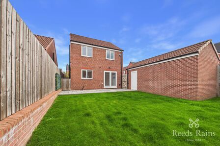 3 bedroom Detached House for sale