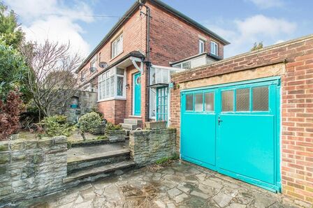 2 bedroom Semi Detached House to rent