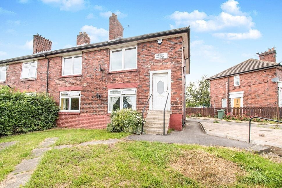 Main image of 3 bedroom Flat for sale, Sissons Terrace, Leeds, West Yorkshire, LS10