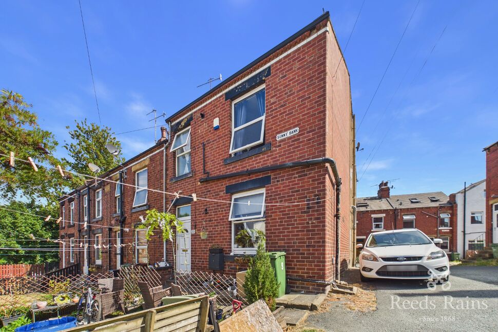 Main image of 2 bedroom End Terrace House to rent, Sunny Bank, Churwell, Leeds, LS27