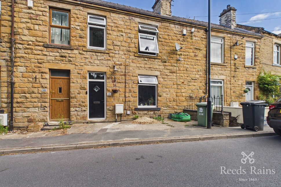 Main image of 2 bedroom Mid Terrace House for sale, Albert Road, Morley, West Yorkshire, LS27