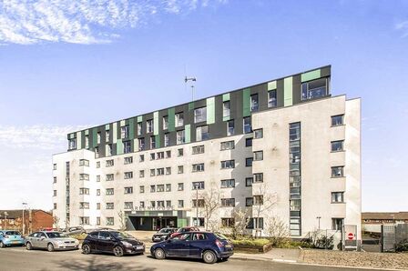 Beeston Road, 2 bedroom Flat to rent, &pound;795 pcm