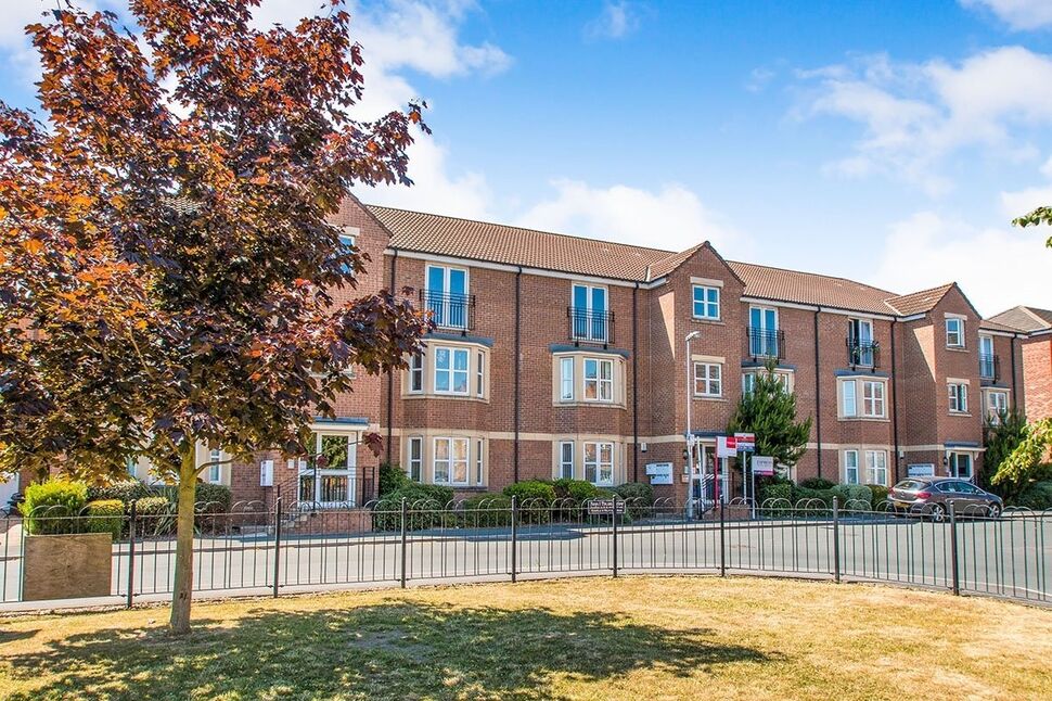 Main image of 2 bedroom Flat to rent, Royal Troon Drive, Wakefield, West Yorkshire, WF1