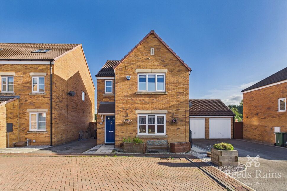 Main image of 3 bedroom Detached House for sale, Daisy Hill Mews, Morley, West Yorkshire, LS27