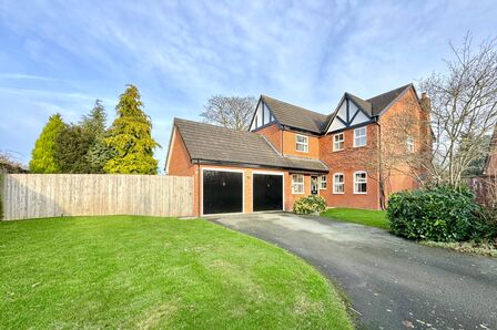 Lakeside View, 5 bedroom Detached House for sale, £565,000