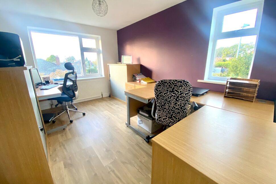 4 bedroom Detached House for sale, Laidon Avenue, Crewe, CW2 £325,000