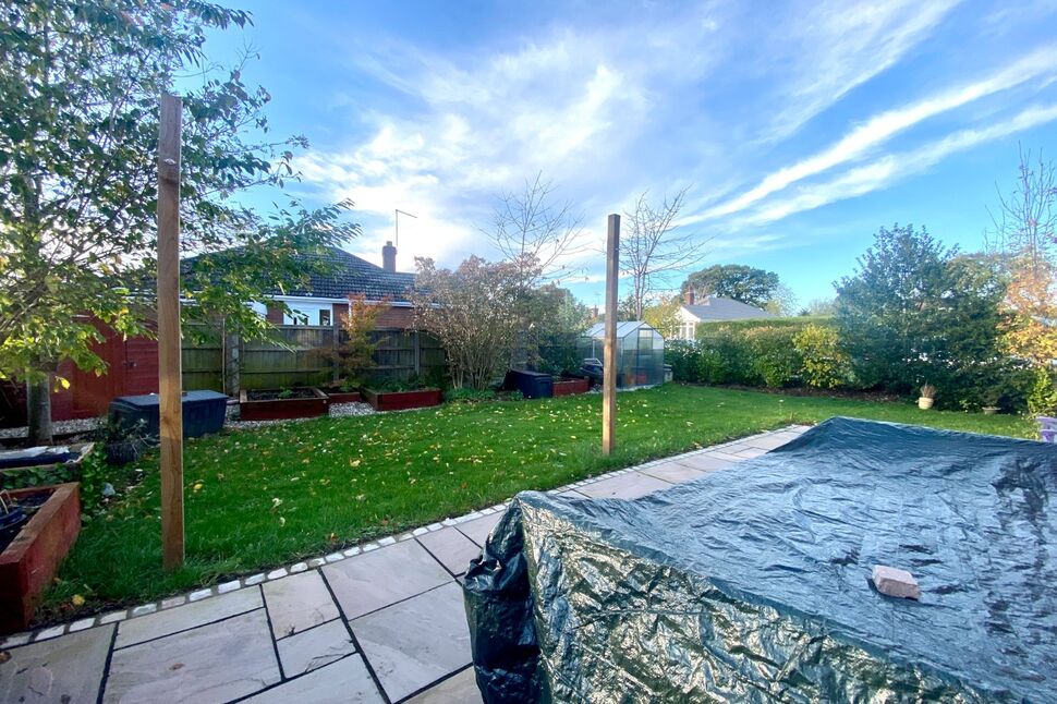 4 bedroom Detached House for sale, Laidon Avenue, Crewe, CW2 £325,000