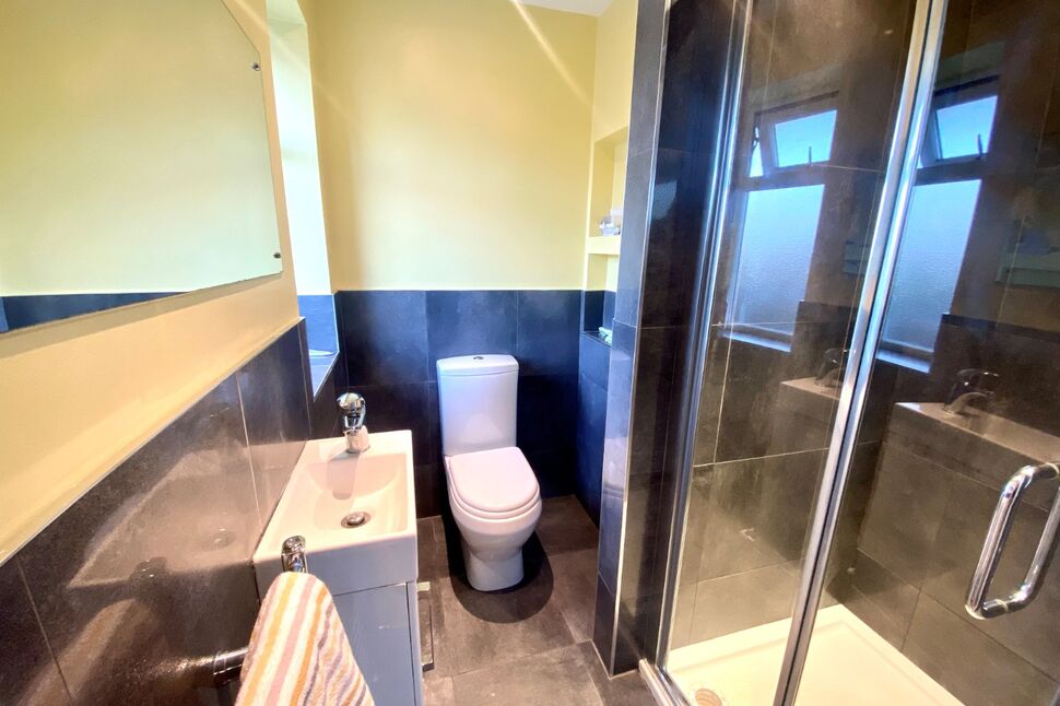 4 bedroom Detached House for sale, Laidon Avenue, Crewe, CW2 £325,000