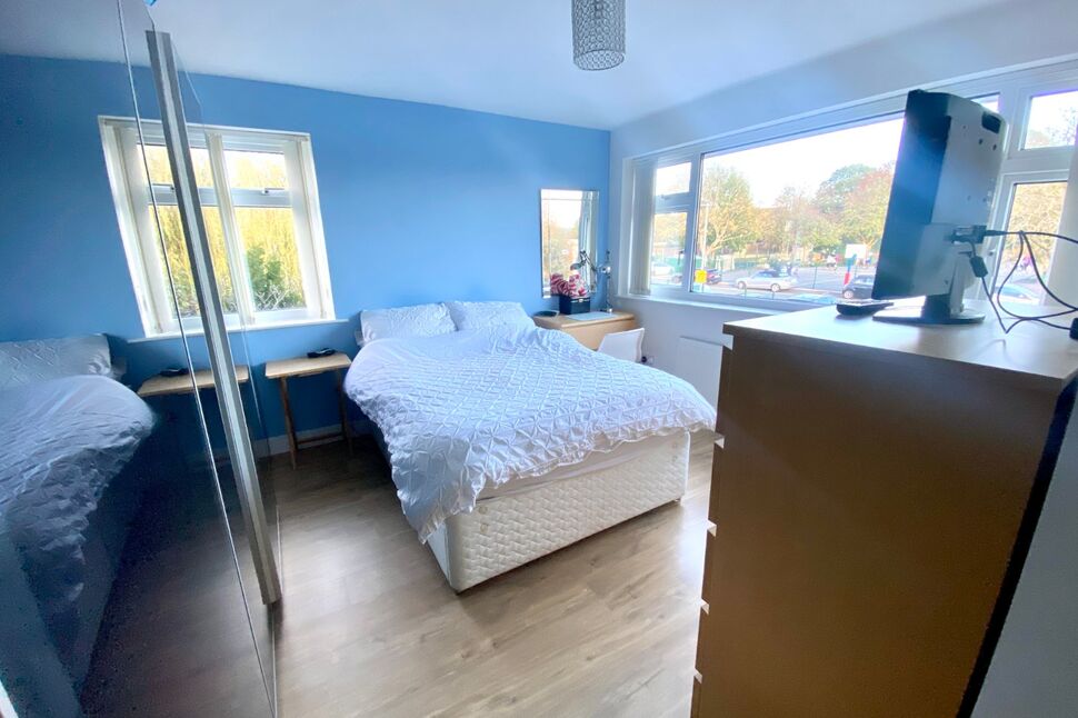 4 bedroom Detached House for sale, Laidon Avenue, Crewe, CW2 £325,000