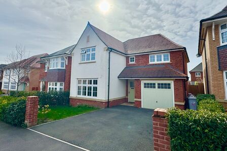 Montgomery Avenue, 4 bedroom Detached House for sale, £425,000