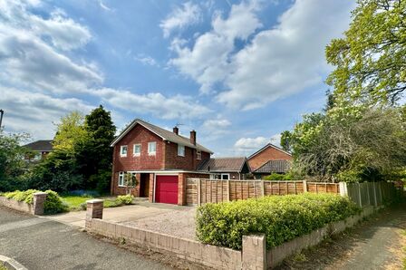 Cherrington Road, 3 bedroom Detached House for sale, £375,000