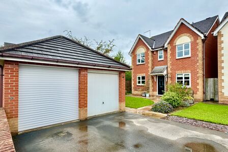 Mainwaring Close, 4 bedroom Detached House for sale, £385,000