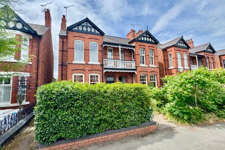 Millstone Lane, 3 bedroom Semi Detached House for sale, £385,000
