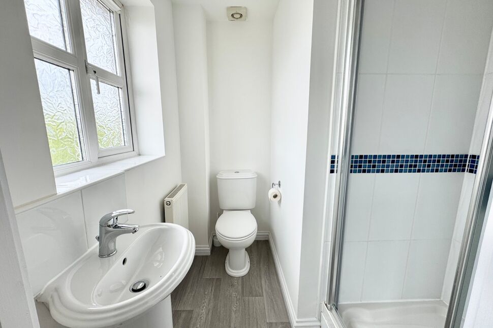 En-Suite Bathroom