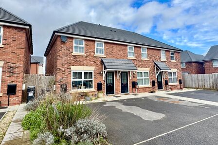 Chalgrove Place, 3 bedroom Semi Detached House for sale, £255,000