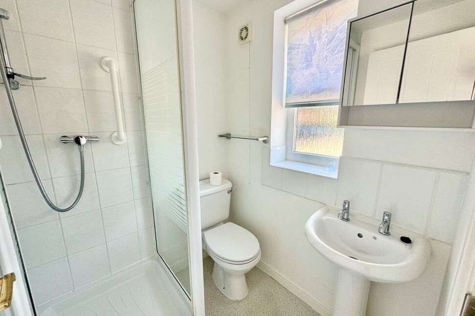 En-Suite Bathroom
