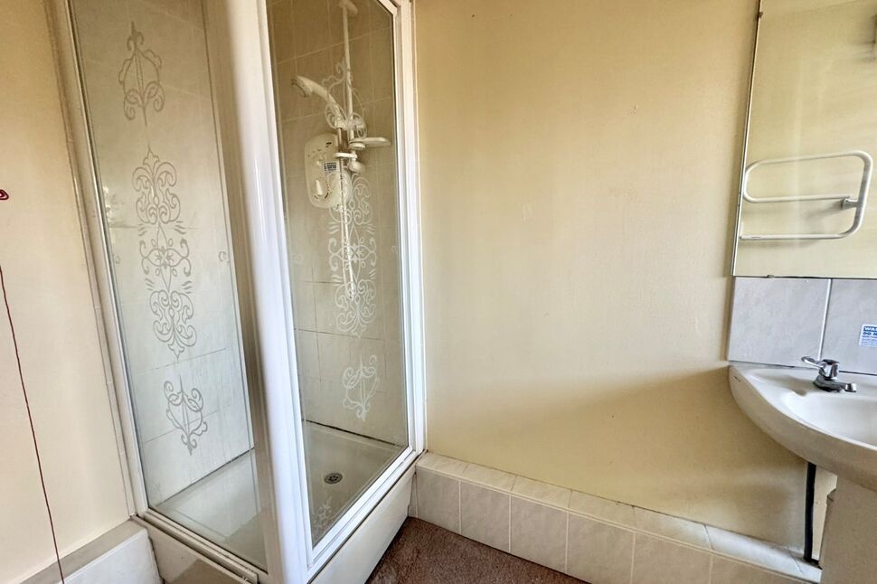 En-Suite Bathroom