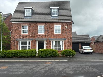 5 bedroom Detached House for sale