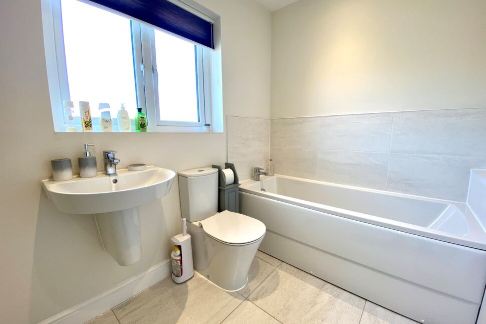 En-Suite Bathroom