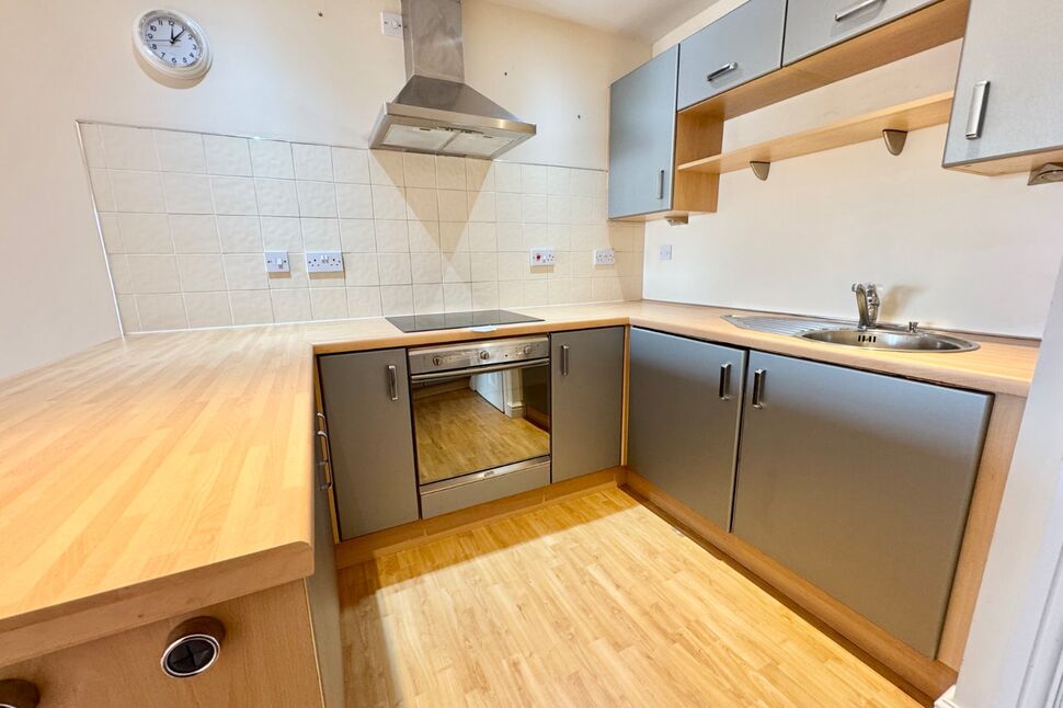 Kitchen / Living Room