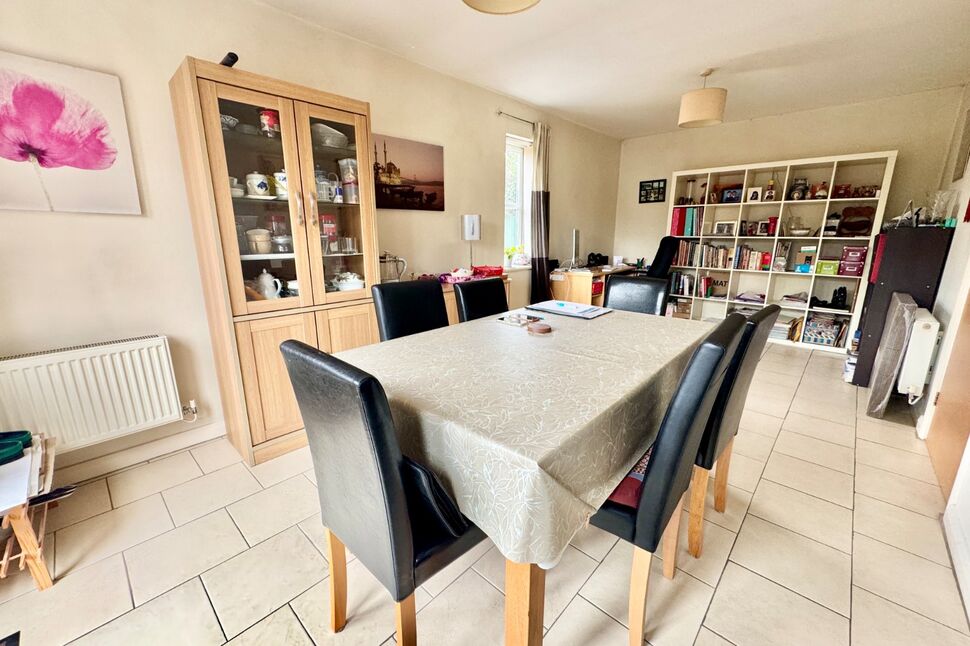 Sitting / Dining Room