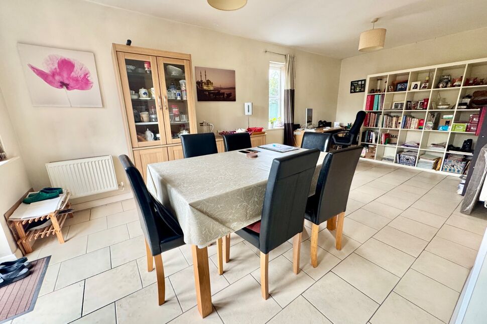 Sitting / Dining Room