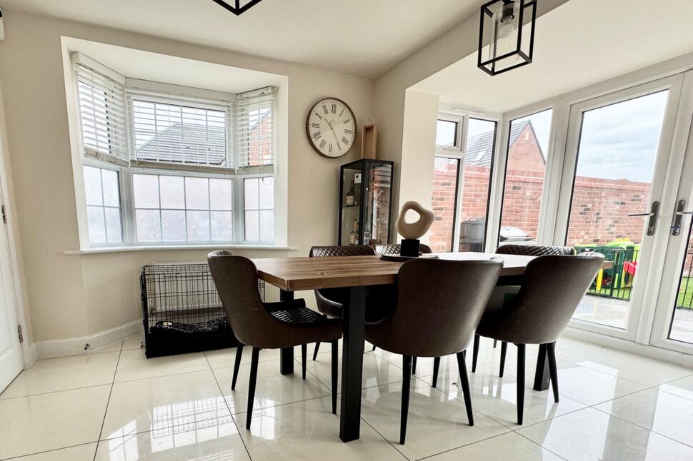 Kitchen Family Dining Room