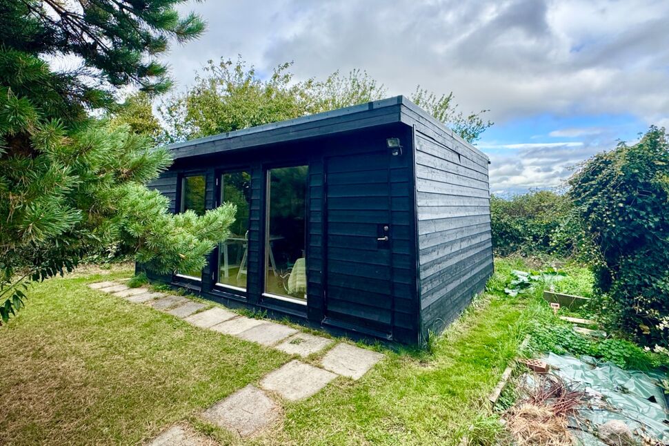 Garden Office / Studio